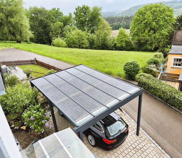 Seeblick - Einfamilienhaus in Absberg am Brombachsee – Photovoltaik-Carport