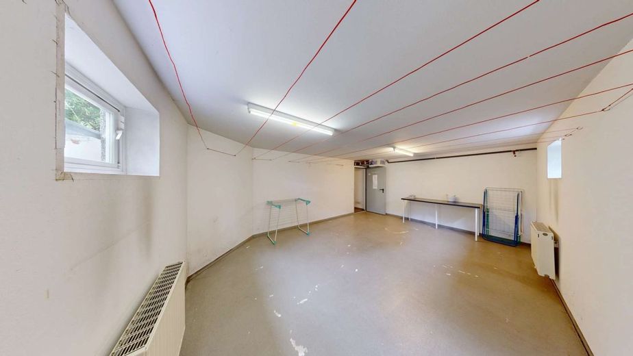 Helle Dachgeschosswohnung mit Balkon in ruhiger, grüner Lage vor den Toren Berlins – Keller