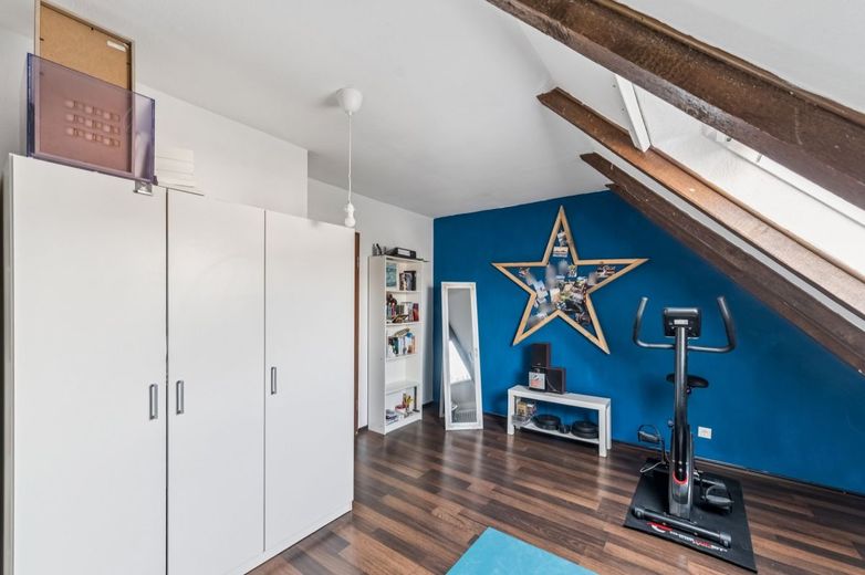 Wohnen wo andere Urlaub machen
---5 wohnliche Zimmer warten auf Sie--- – Zimmer 2 DG