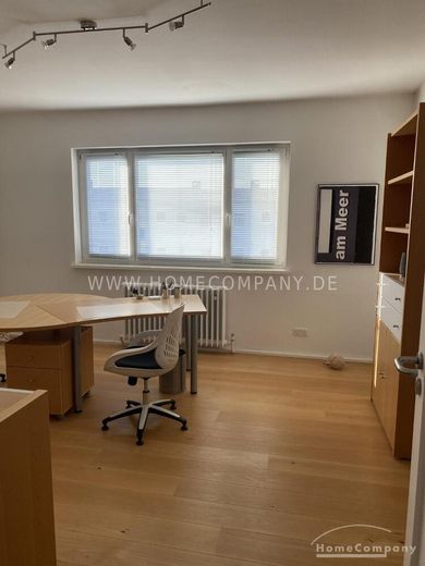 Appartement meublé de 5 pièces situé au centre de Berlin-Spandau – 494976be929f23ffbb02547920fc9e2564ad84e3.jpg
