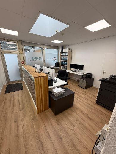 Provisionsfrei: 780 m2 Lagerfläche Delmenhorst, ab 3,50 pro QM – Büro