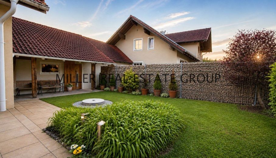 Privates Wohnresort in Altmannstein-Pondorf: Exklusives Einfamilienhaus mit Pool, Sauna, Grillkota, PV-Anlage, Speicher &amp; großer Südwest-Terrasse! – Außenansicht