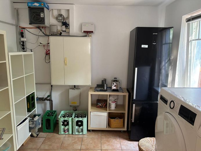 Toskana-Villa freistehend auch als Zweifamilienhaus nutzbar – Hauswirtschaftsraum EG