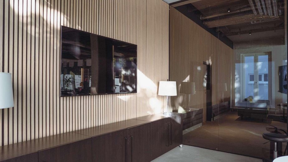 Vielfältige Fläche in Top-Lage von Berlin - Moderne Studio-, Laden-, oder Bürofläche – Meeting Raum