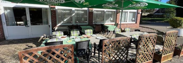 Beliebtes attraktives Restaurant im Stadtkern von Hemmoor mit Kegelbahn, großen Saal mit ca. 300 Sitzplätzen,Bühne, Gäste Zimmer, Außenterrasse