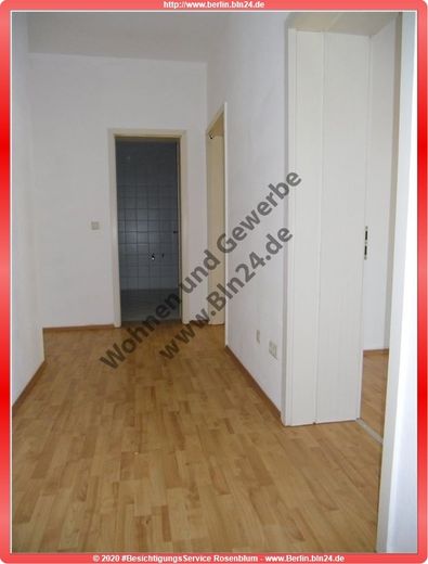 Halle ++ - saniert - 3er WG + – Flur