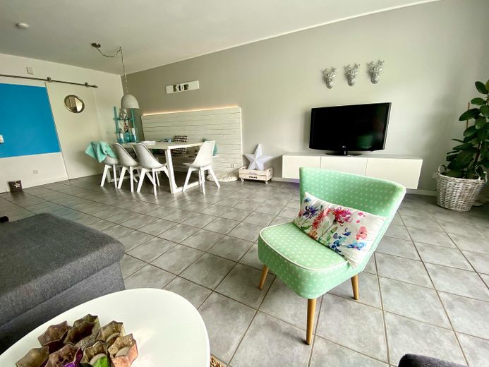 Casa adosada familiar con jardín en ubicación muy solicitada de Pulheim – Wohnzimmer