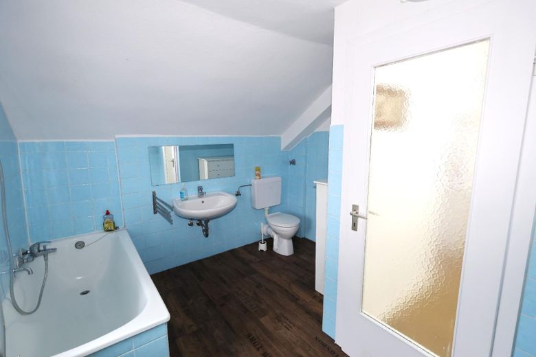 Wohnung 2-Obergeschoss rechts_