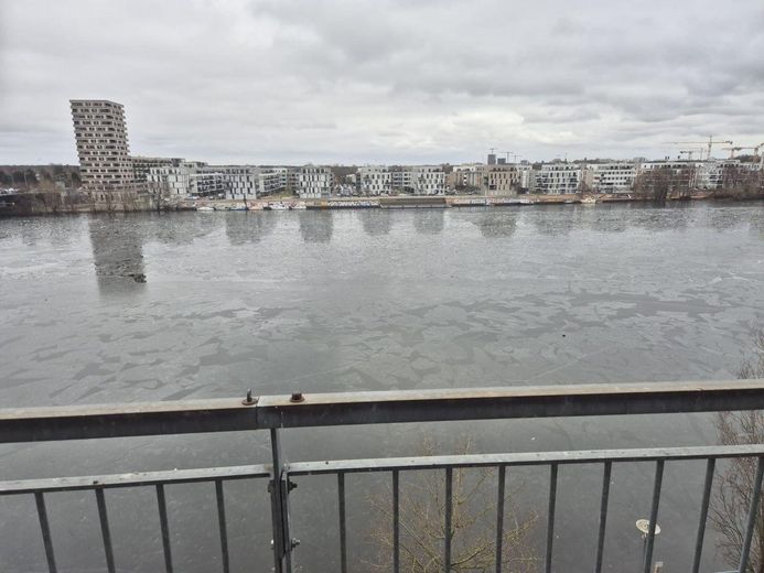 Kapitalanlage – Lichtdurchflutetes, stilvolles Wohnen am Wasser | Berlin-Spandau / Hakenfelde – Foto 2