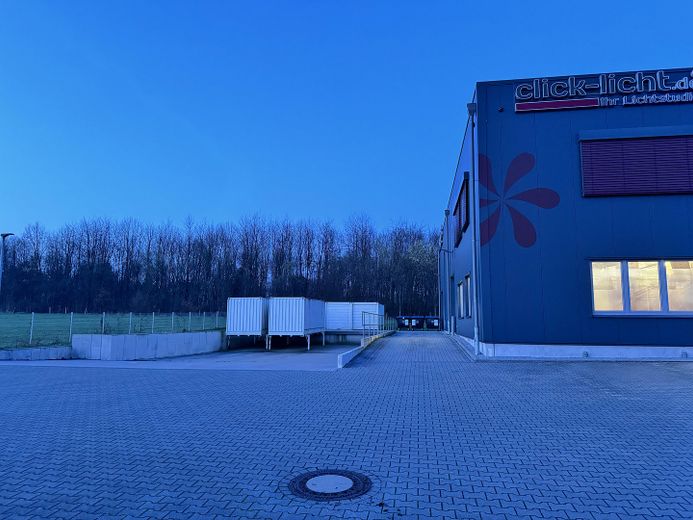 Nagelneue Multifunktionshalle || individualisierbar - Fertigstellung 03/2027 – Bestand