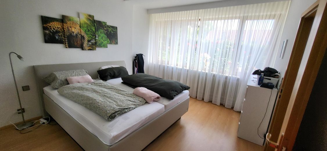 Exclusive 3-room apartment, fitted kitchen, terrace, winter garden + garden, top location Pforzheim Nordstadt – Schlafzimmer 