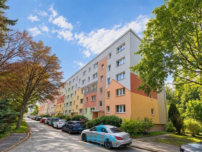 Living at Stadtblick Zschopau: Panoramic views of the Ore Mountains, excellent connections and a high quality of life – Photo 1
