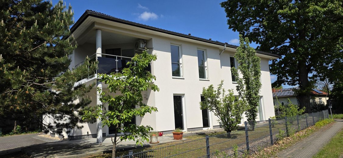 Casa residenziale e commerciale rappresentativa, non affittata, su terreno di 948 m² – Foto 3