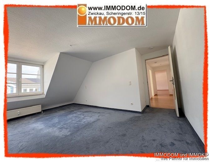 2-Zimmer-Wohnung in Zwickau im Dachgeschoss und mit Personenaufzug – Schlafen