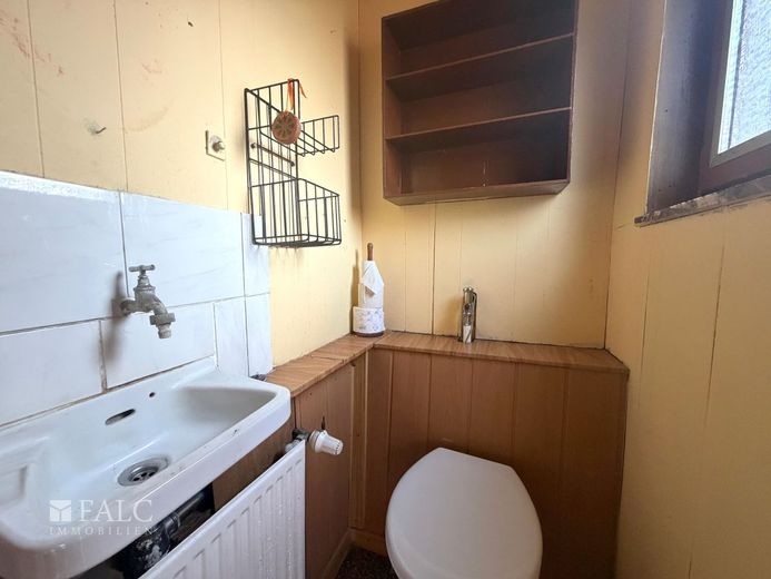 Charmantes Reihenmittelhaus mit Garten in zentraler Lage – Gäste WC