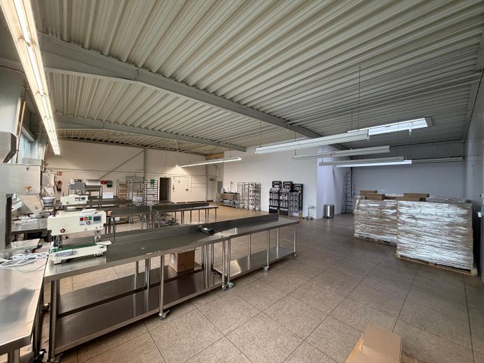 Provisionsfrei: 337 m² Lager-/Produktion mit 109 m2 Büro direkt an der A1, auch Lebensmittel – Foto 9