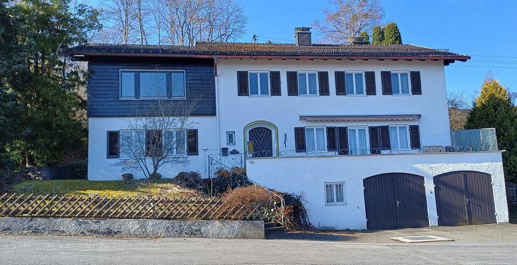 Großes Einfamilienhaus / Mehrgenerationenhaus in traumhafter Lage – Foto 15