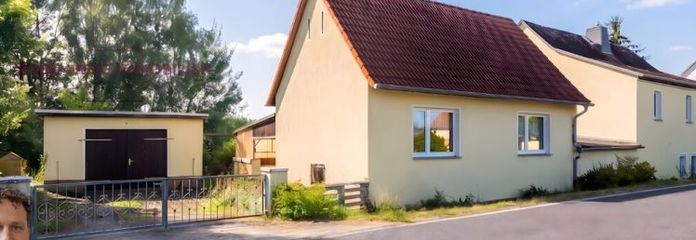 Senza provvigione per l’acquirente:
 Casa di 5 locali su un terreno di 7.749 m² 
nei pressi della Freiberger Mulde!