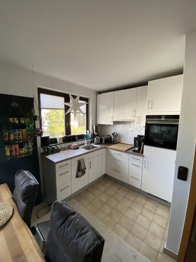 Attraktive 2-Zimmer-Maisonettewohnung in bevorzugter Wohnlage von Ratingen-Lintorf zu vermieten – Einbauküche