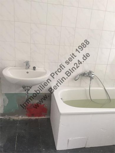 Mietwohnung nach Sanierung + 3er WG geeignet – 11.04.2015 161