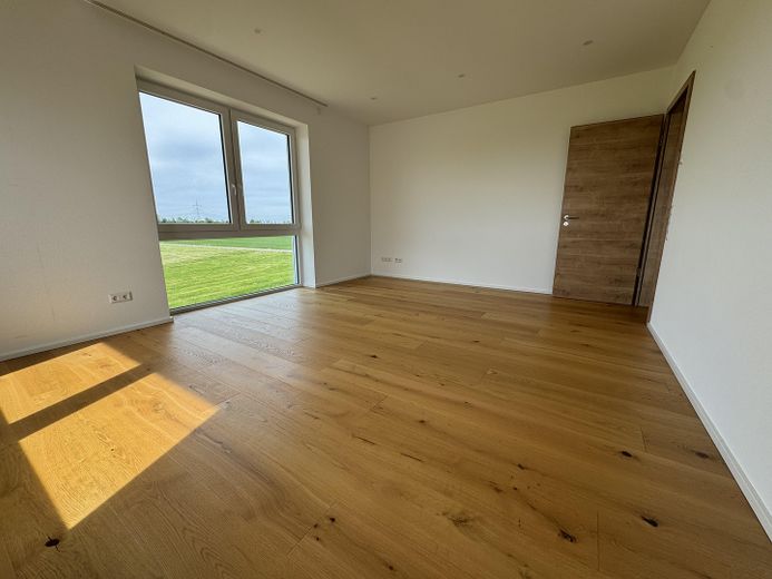Aussicht ins Grüne! Lichtdurchflutetes Massivhaus in Bihlafingen, provisionsfrei – Kinderzimmer