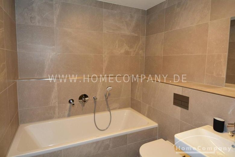 2-Zimmer-Wohnung mit Spreeblick in Tiergarten, Berlin, möbliert – fd93eba428c634148f26b08db1bc4526bd3d1a1b.jpg