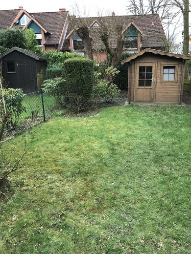 Charmant, gemütlich, mittendrin - Reihenhaus mit Terrasse und Garten im Ortskern Hittfeld – फोटो 37