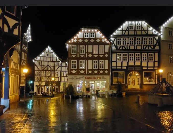 Poszukiwany następca dzierżawcy kawiarni i restauracji w 34560 Fritzlar, Marktplatz – Zdjęcie 1