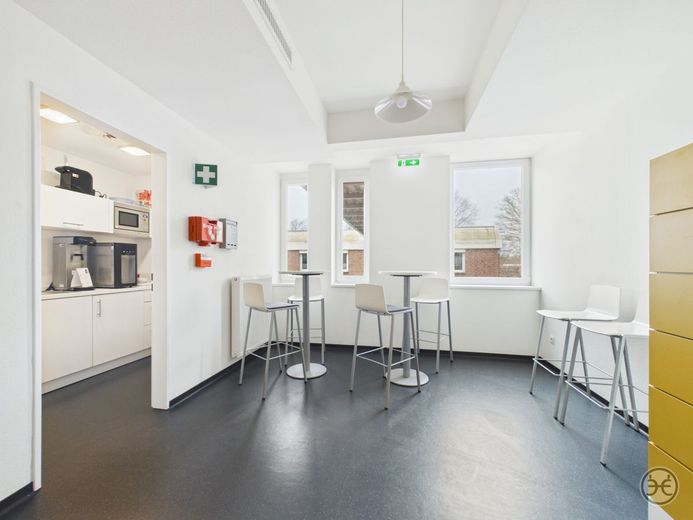 Hochwertiges Bürohaus auf 2 Etagen // Nähe Autobahn // Etzhorn // Oldenburg – Eden-Ehbrecht-Immobilien_Vermietung_Gewerbe_Bürofläche_009