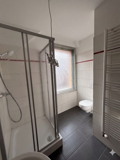Frisch renovierte 2 Zimmerwohnung – Foto 3
