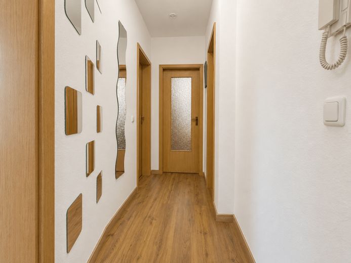 Wohnungspaket mit ca. 5,16 % Bruttorendite, Stellplätzen und Ausbaureserve in Schwarzenbek – Flur