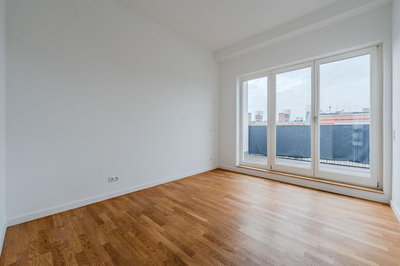 Dachgeschosswohnung direkt am Boxhagener Platz ! 7-Zimmer ! Provisionsfrei ! – Schlafzimmer 2