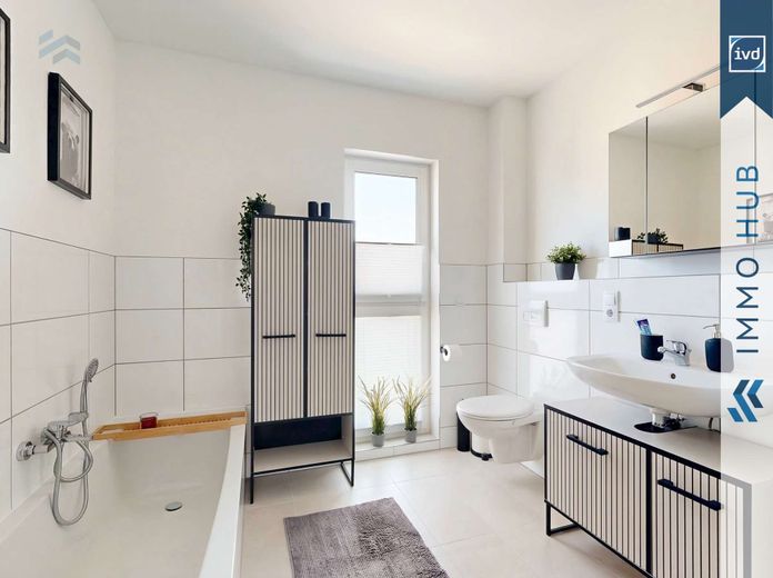 ++ 6 % Bruttomietrendite – 2 vermietete Neubau-Doppelhaushälften mit durchdachtem Raumkonzept ++ – 5503257-7MREuqRqgYet5JoZ98DizcpM-47a-Barbarastr-03162026_160556_Bildbearbeitung.jpg