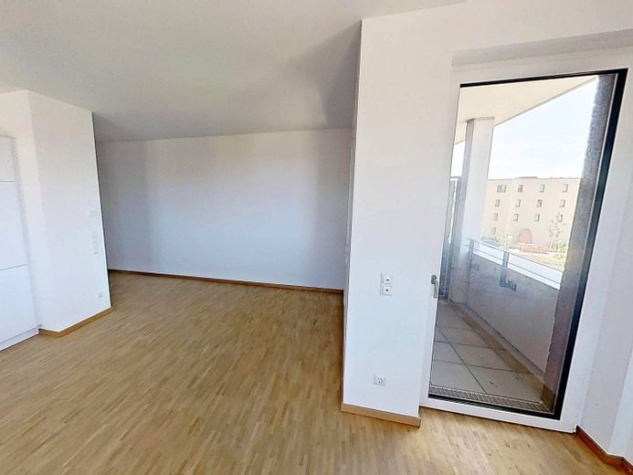 *1 NKM sparen bei Einzug* Modernes Wohnen in Kronsrode: 2-Zimmer-Wohnung mit EINBAUKÜCHE, LOGGIA und BALKON – Ansicht III: Wohn- und Esszim…