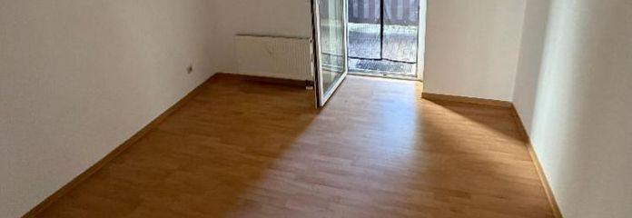 Zentraler Wohn-t-raum in der Silberstadt Freiberg – Erdgeschosswohnung mit Balkon & Blick ins Grüne