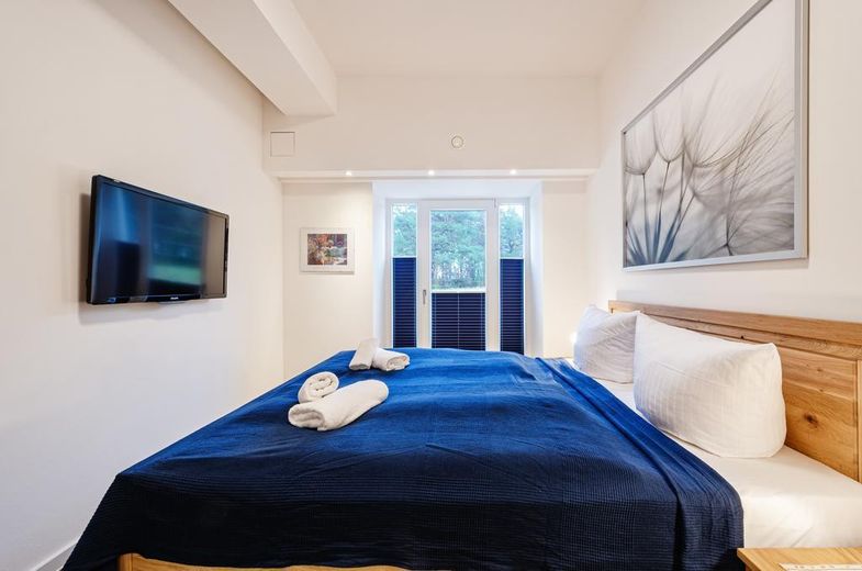 Modernisierte Ferienwohnung in Prora, 100 m zur Ostsee, zwei Terrassen -provisionsfrei- – Schlafzimmer 