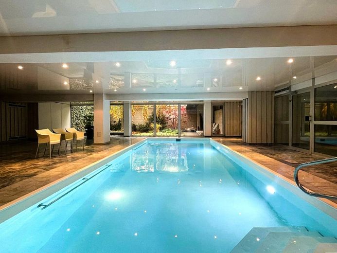 Haus-Schwimmbad 