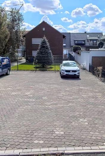 Investment: Genehmigtes Mehrfamilienhaus mit 6 Wohneinheiten und EH40-Planung – Foto 2