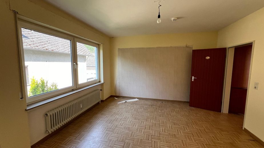 klimatisierte - 3-Zimmer Wohnung (OG) - mit Balkon in Andernach – vor der Sanierung - 2024