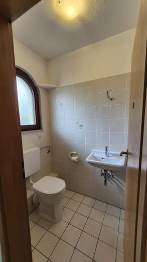 منزل شبه منفصل في غيلنهاوزن-هايلر – Gäste-WC EG