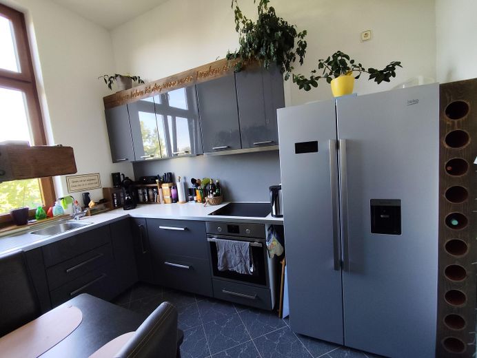 Hochwertige 3-Raum-Dachgeschosswohnung mit großer Dachterrasse in ruhiger Top-Lage – Küche