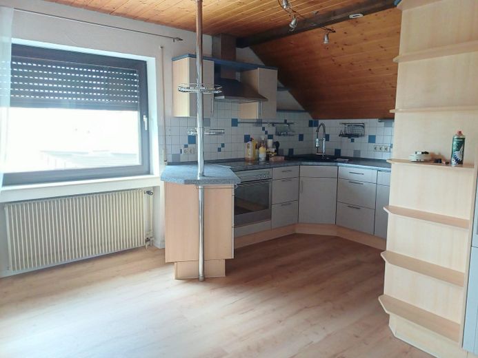 Gezellig 4-kamerappartement op de bovenste verdieping te huur in Biberach – Küche