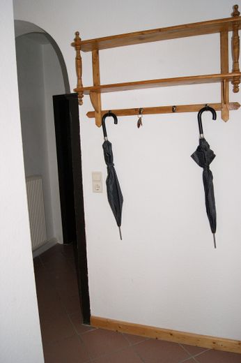 kleiner Flur links der Treppe