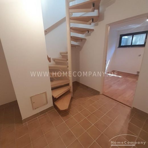 Vollmöblierte 3-Zimmer-Apartment mit Terrasse – 3930c3505cd7d8d69bdff5505c764b2bf032f7ad.jpg