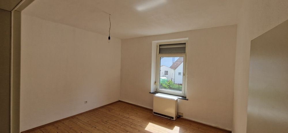 4 ZKB mit Terrasse zu vermieten in Pirmasens-Niedersimten – Schlafzimmer