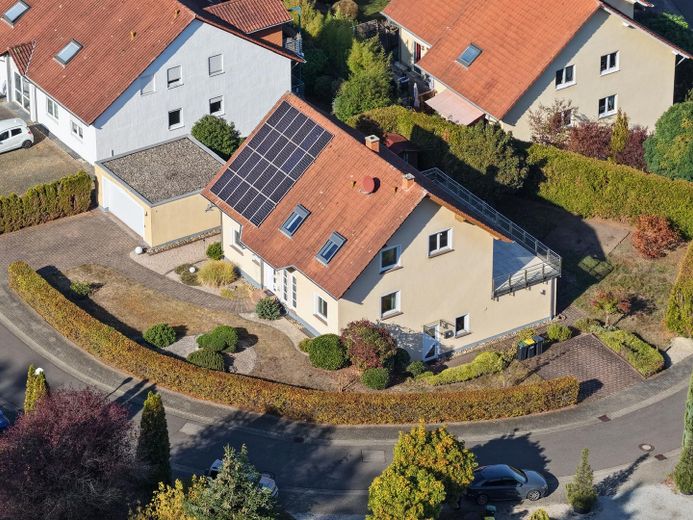 Großzügiges EFH mit sehr schöner ELW – Foto 2