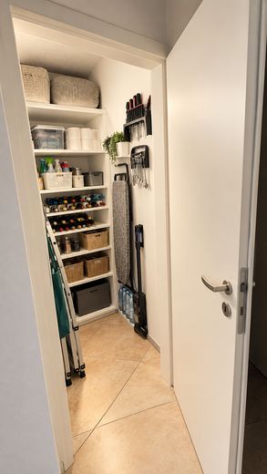Ehrlich und provisionsfrei:  große 3-4 Zimmer Wohnung mit großzügigem Balkon & Stellplatz – Abstellkammer