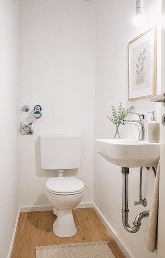 Frisch renovierte 3-Zi-Whg in gepflegter Wohnanlage - provisionsfrei! – Gäste - WC