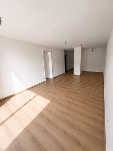 Nowoczesne mieszkanie z tarasem i ogrodem w centrum Hauzenbergu – Wohn-/Essbereich