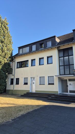 Luminoso appartamento di 2 locali ristrutturato, in una zona residenziale attraente – Foto 1